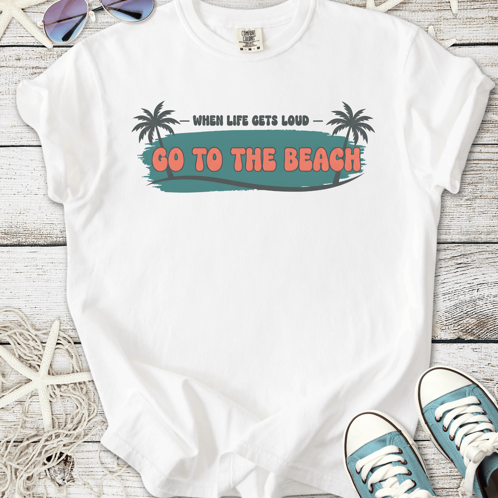 White cotton t-shirt with beach-themed graphic 'Go to the Beach', perfect for summer outings.